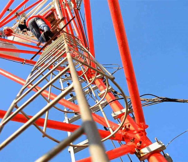 trabajos-en-antenasrera-600x600